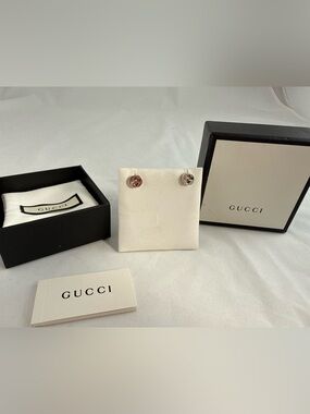 Gucci Blondie Interlocking G Sterling Silver Earrings